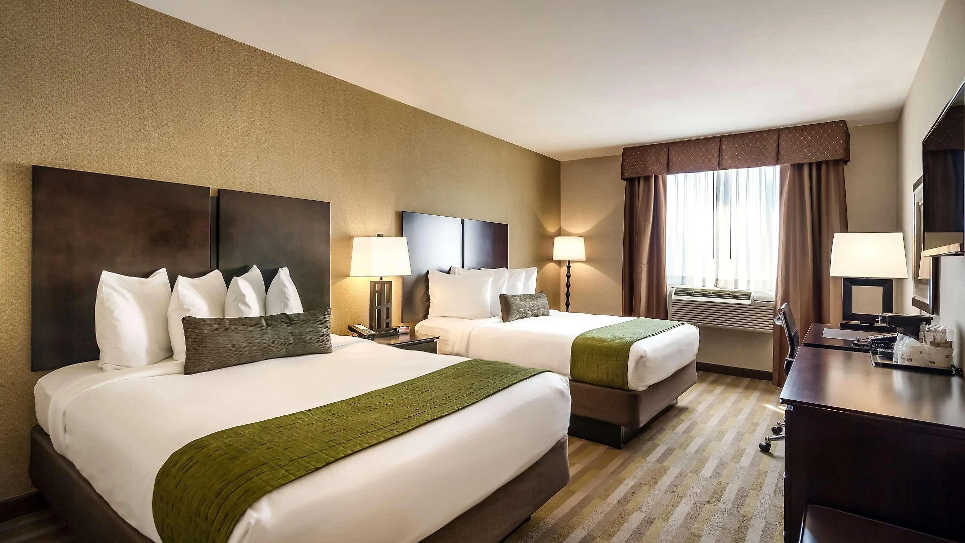Best Western Plus Plaza Hotel New York